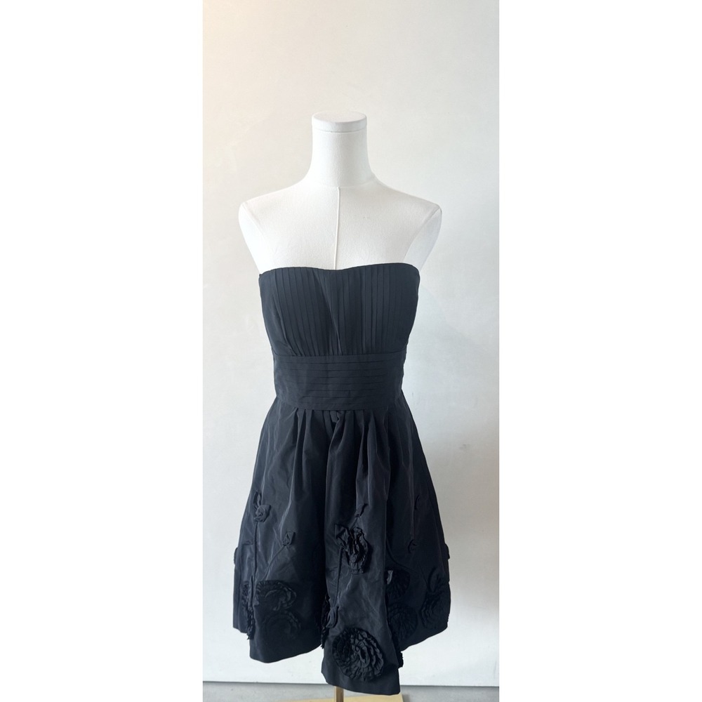 BCBG Maxazaria Women's‎ Black Strapless Cocktail Dress Rose Detailing Sz 10